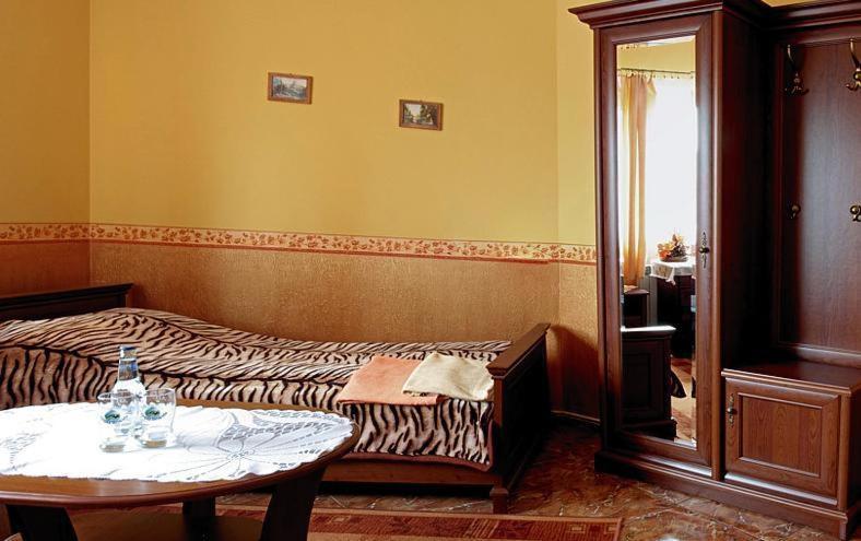 Hotel Mily クロスノ 部屋 写真